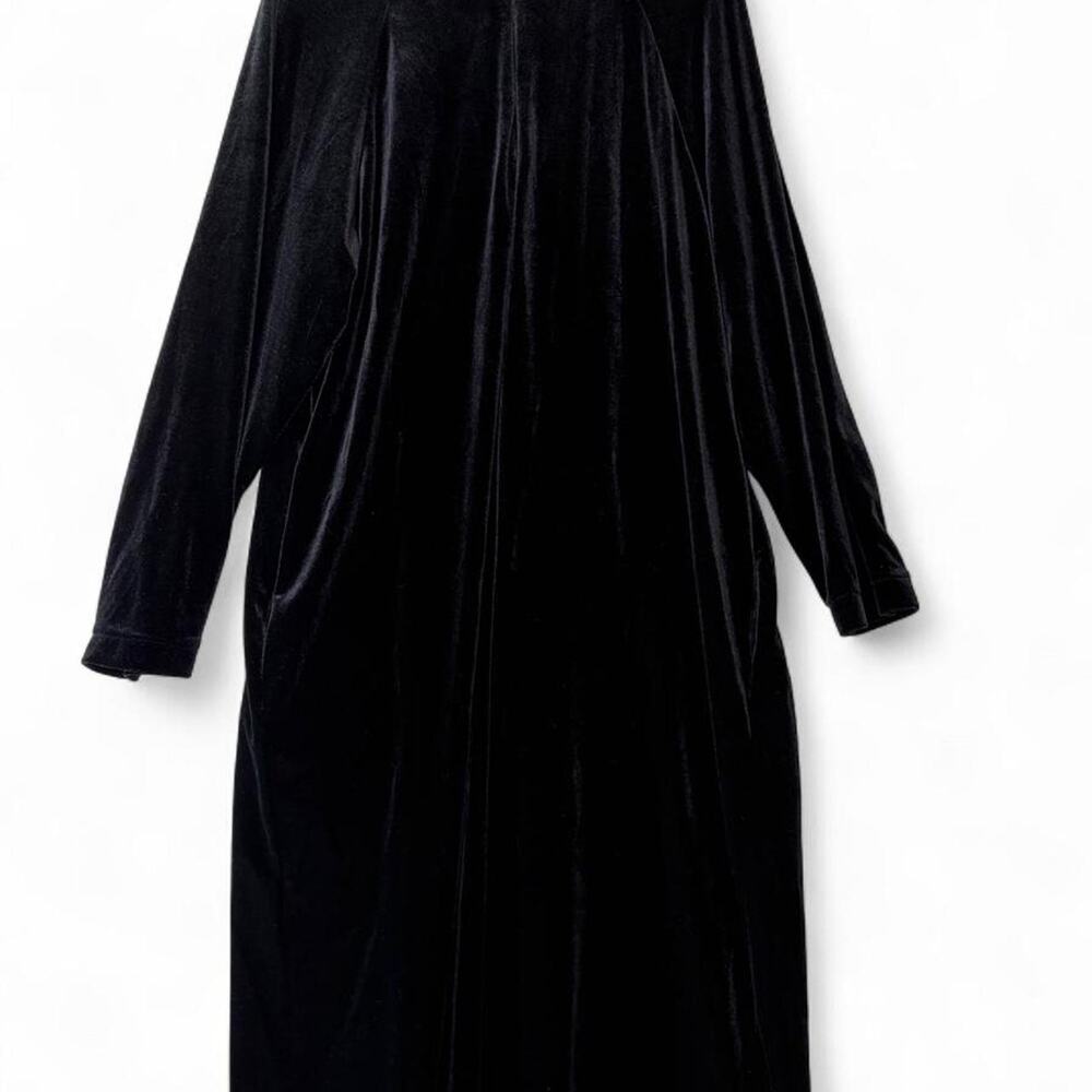Carlton hall black stretch velvet